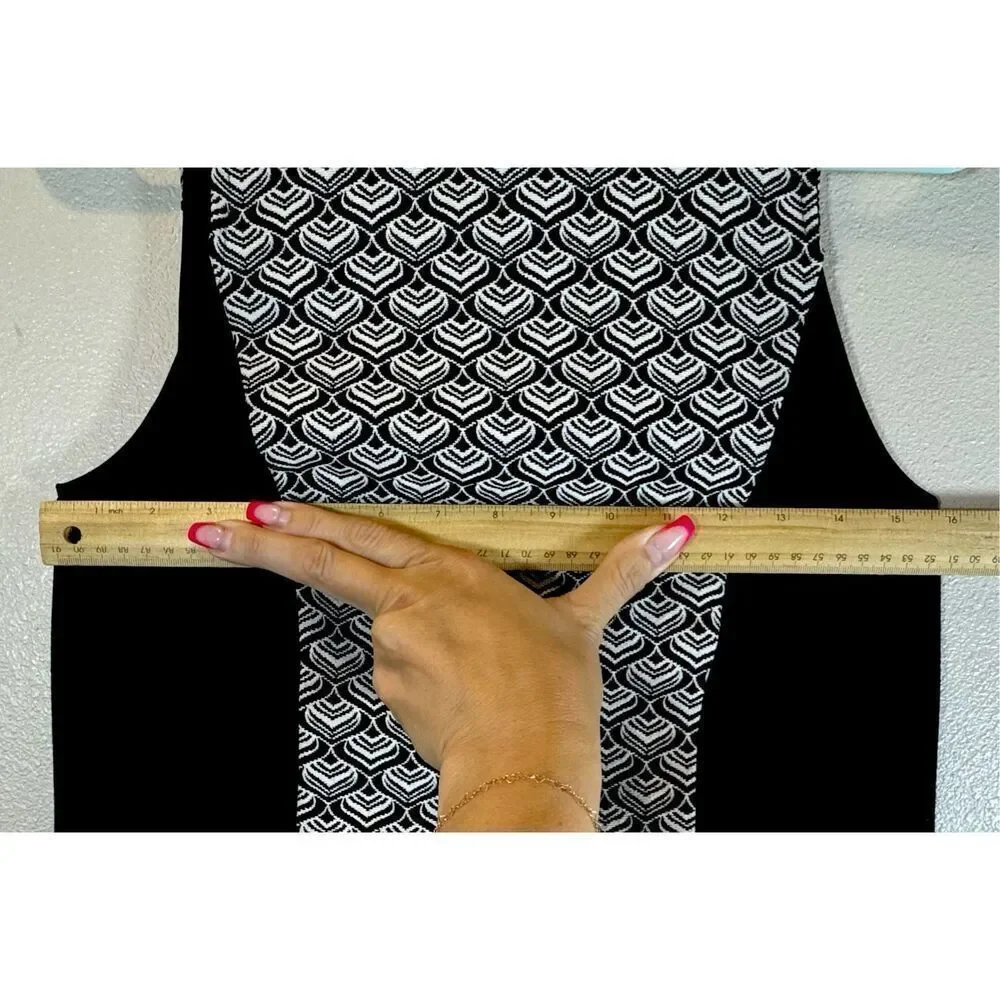 Kensie Women's Scale Brocade Mock Neck Retro Mini Shift Dress Women's XS - Picture 9 of 10